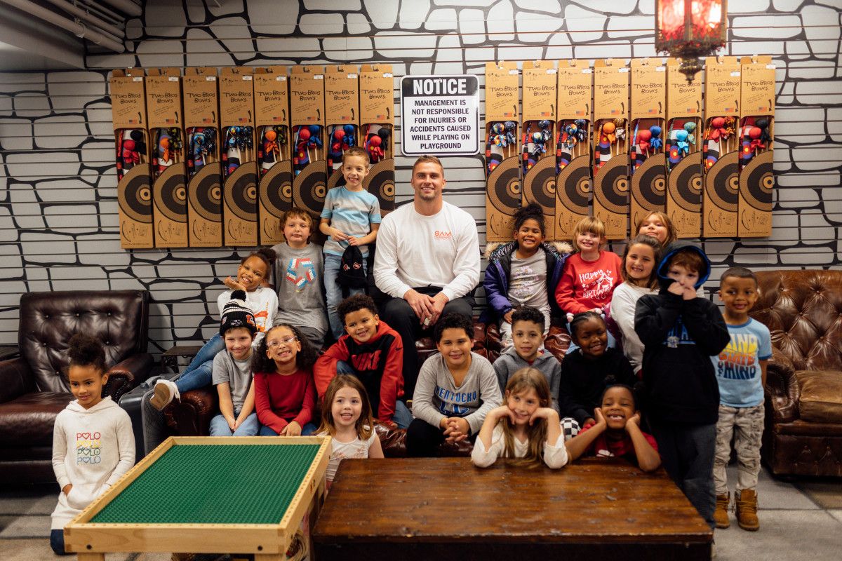 Community Corner: Cincinnati Bengals Doing Great Things On And Off The Field This Holiday Season - Vimarsana News