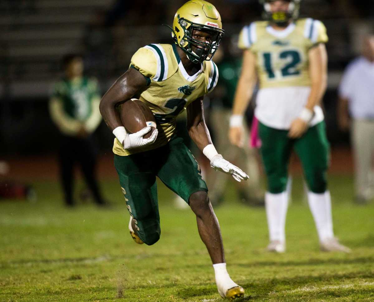 Kelton Henderson Signs Letter Of Intent With South Carolina Football