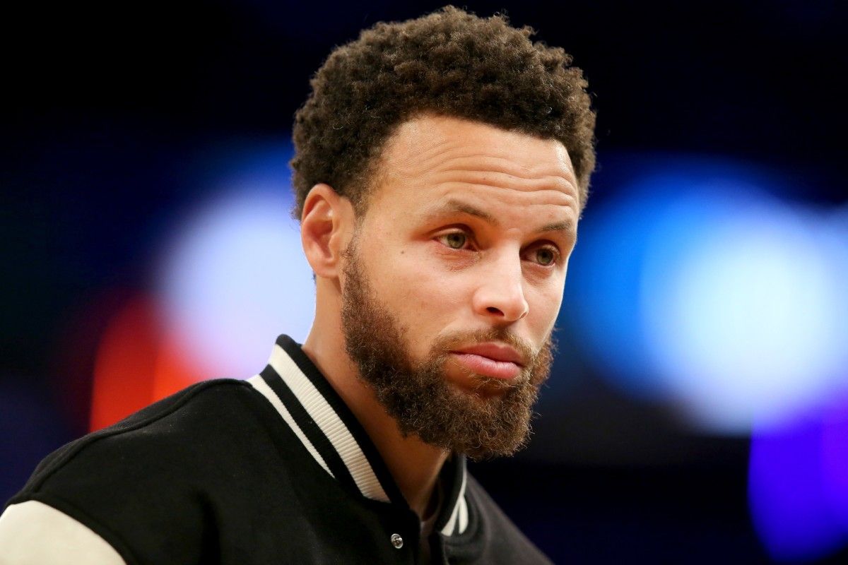 Steph Curry Gives Grim Update on Shoulder Injury - Vimarsana News