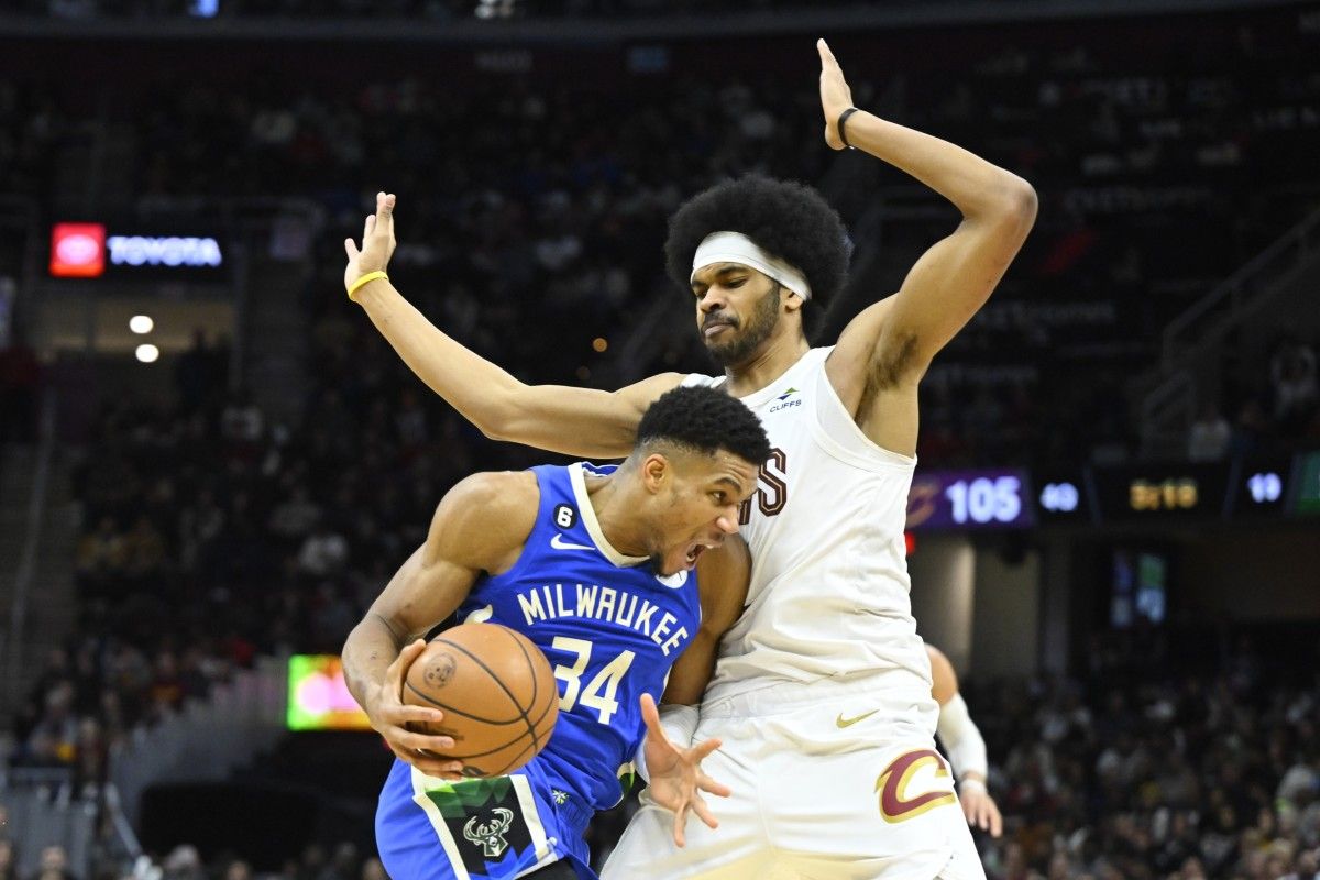 Giannis Antetokounmpo's 45 not enough as the Milwaukee Bucks fall to the Cleveland Cavaliers - Vimarsana News