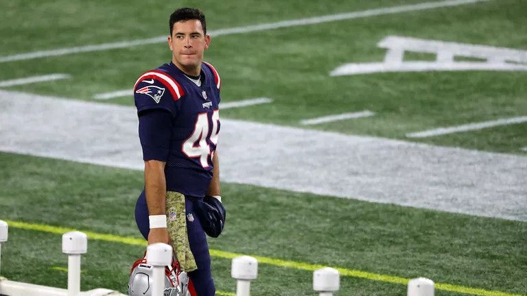 New England Patriots Iron Man Joe Cardona OUT For Season With Foot Injury - Sports Illustrated New England Patriots News, Analysis and More - Vimarsana News