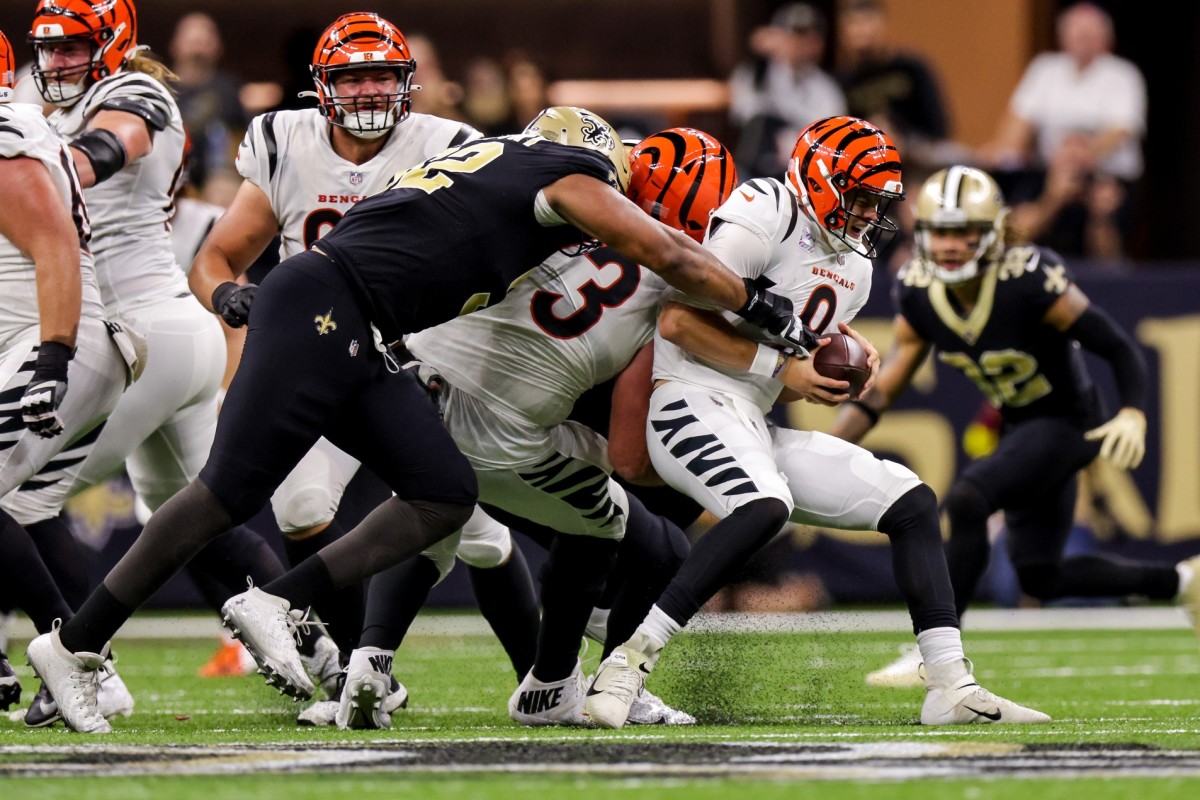 New Orleans Saints linebacker Kaden Elliss (55) sacks Cincinnati Bengals quarterback Joe Burrow (9). Mandatory Credit: Stephen Lew-USA TODAY Sports