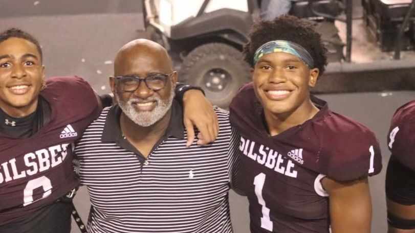 Headed for Texas, UW Aims Big and Offers Beaumont-Area Wide Receiver - Vimarsana News