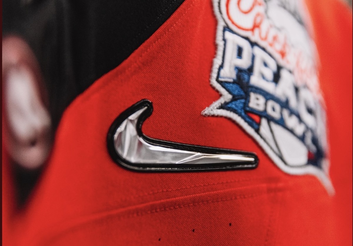 Football Uniform Released for Matchup vs Ohio State Buckeyes