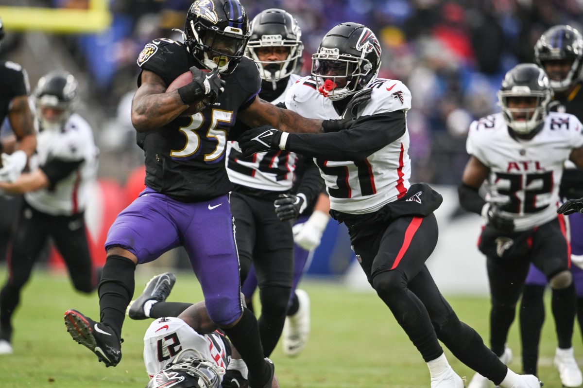 Ravens running back Gus Edwards
