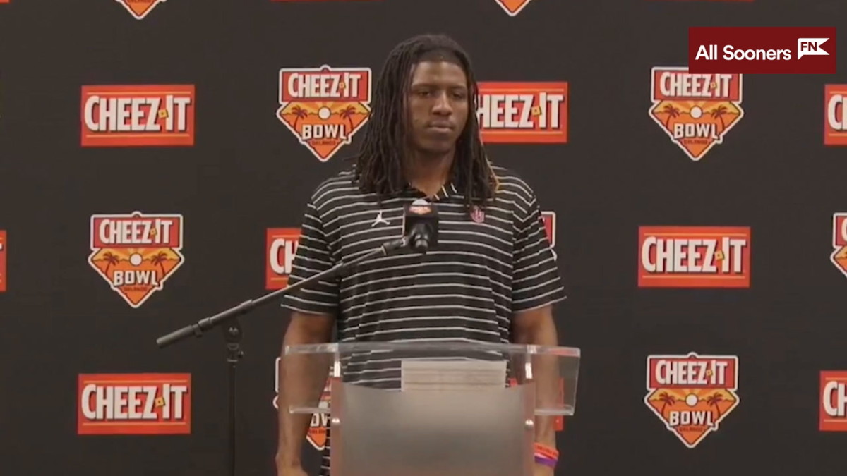 WATCH Oklahoma LB DaShaun White CheezIt Bowl Media Day Sports