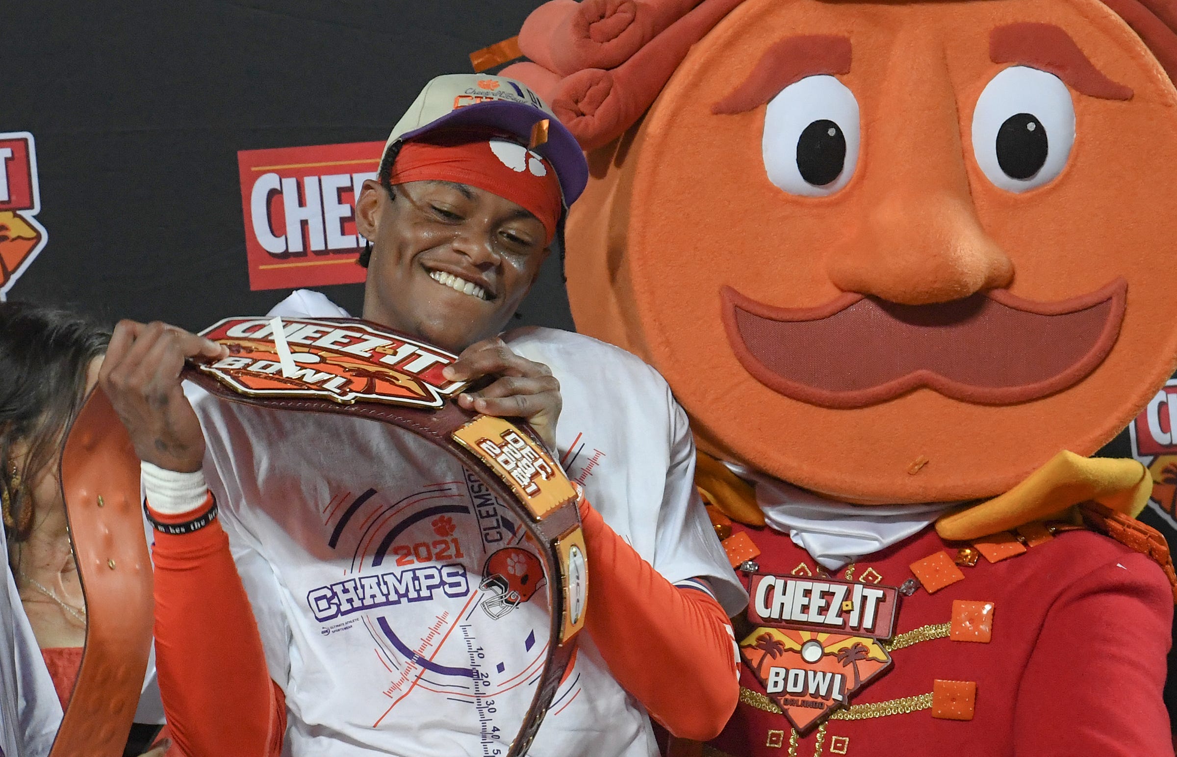 CheezIt Awards NIL Deals to Oklahoma, Florida State, LSU, Purdue