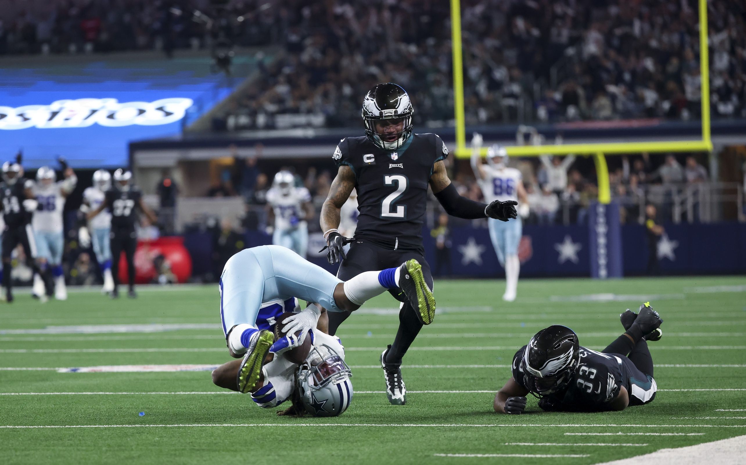 Jonathan Gannon Called 'Third-and-30' a Tipping Point in Loss to Dallas - Vimarsana News