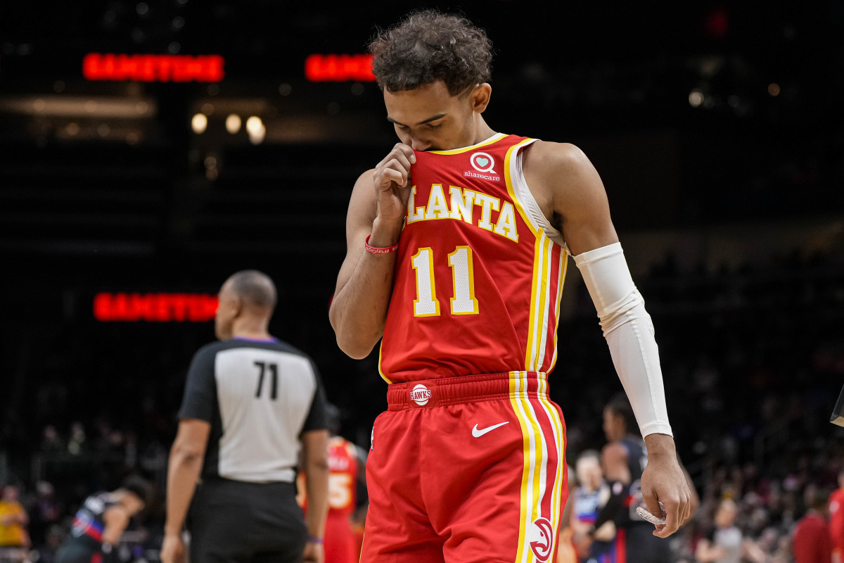 trae young shoes last night