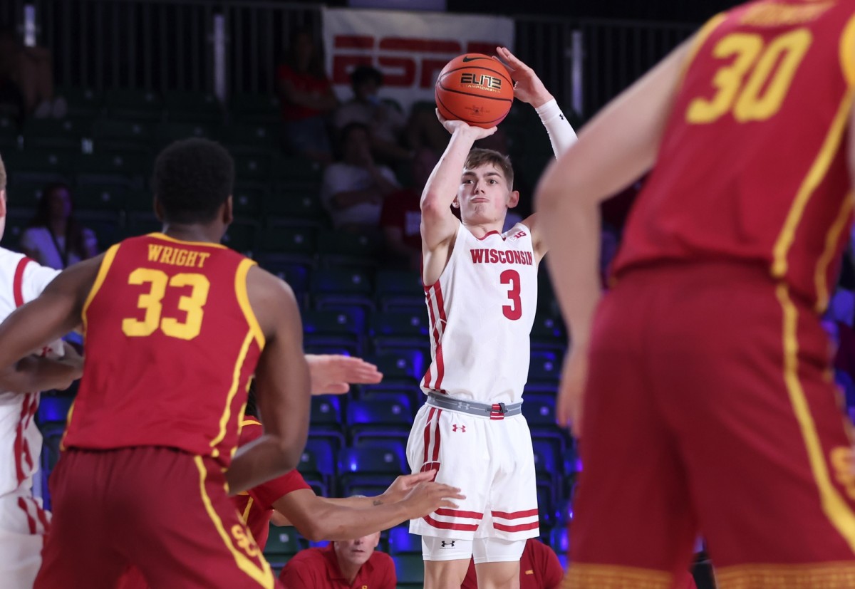 Wisconsin freshman guard Connor Essegian (3) shoots during the first half against USC. (Kevin Jairaj-USA TODAY Sports)