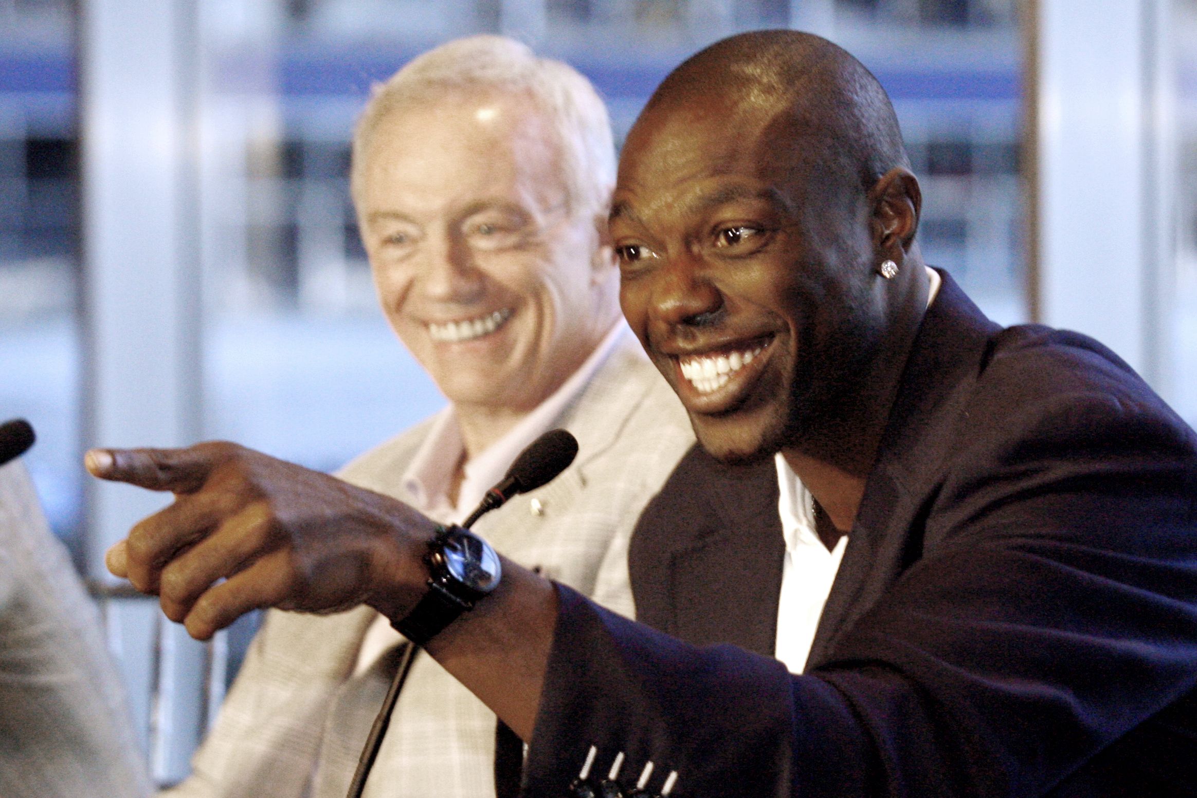 Terrell Owens Signing with Dallas Cowboys? 'I Will Not Consider It!' - Jerry Jones - FanNation Dallas Cowboys News, Analysis and More - Vimarsana News