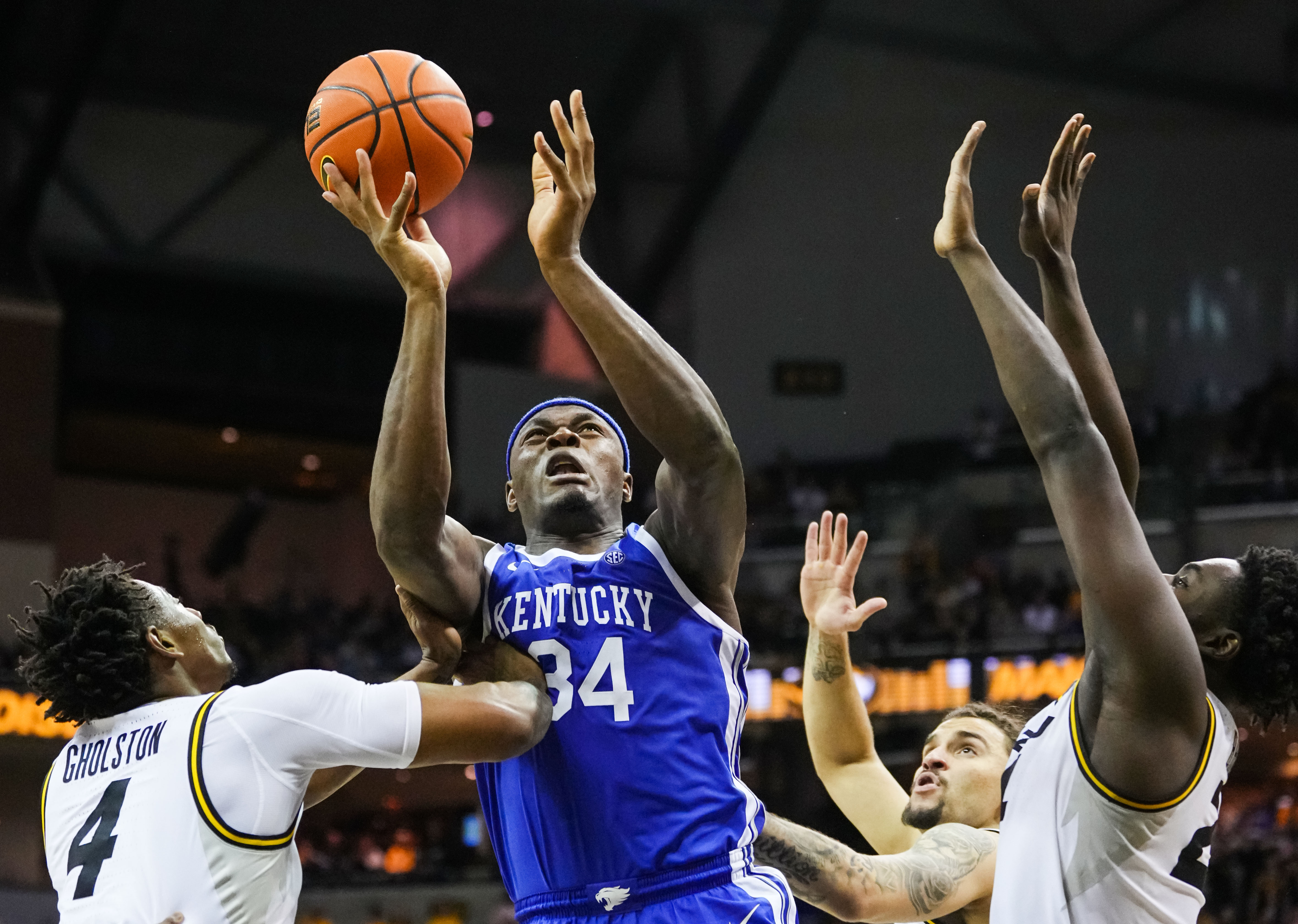 Kentucky Basketball Looks to Bounce Back in Tonight's Matchup With LSU