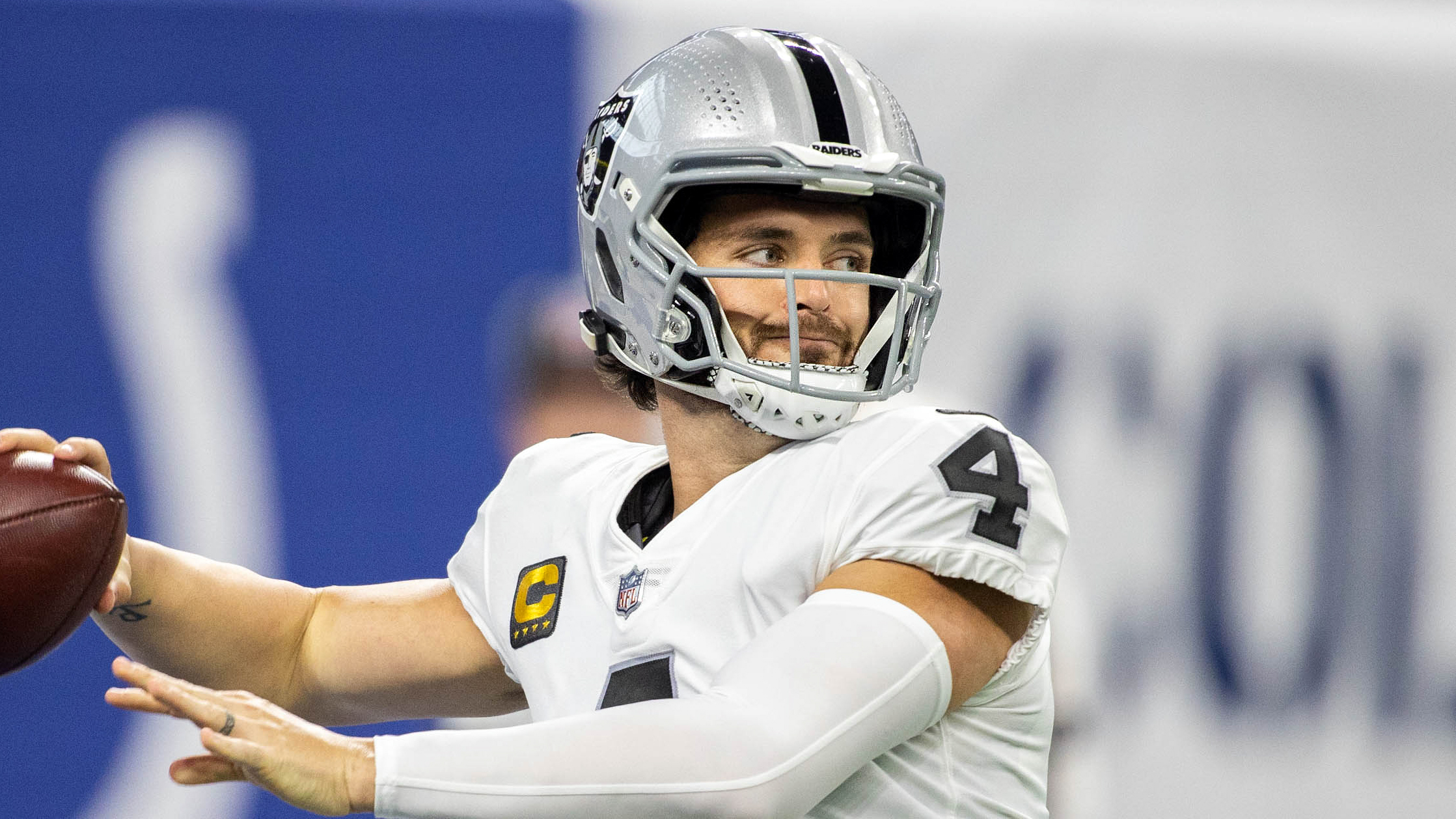 ESPN Links Derek Carr to Indianapolis Colts
