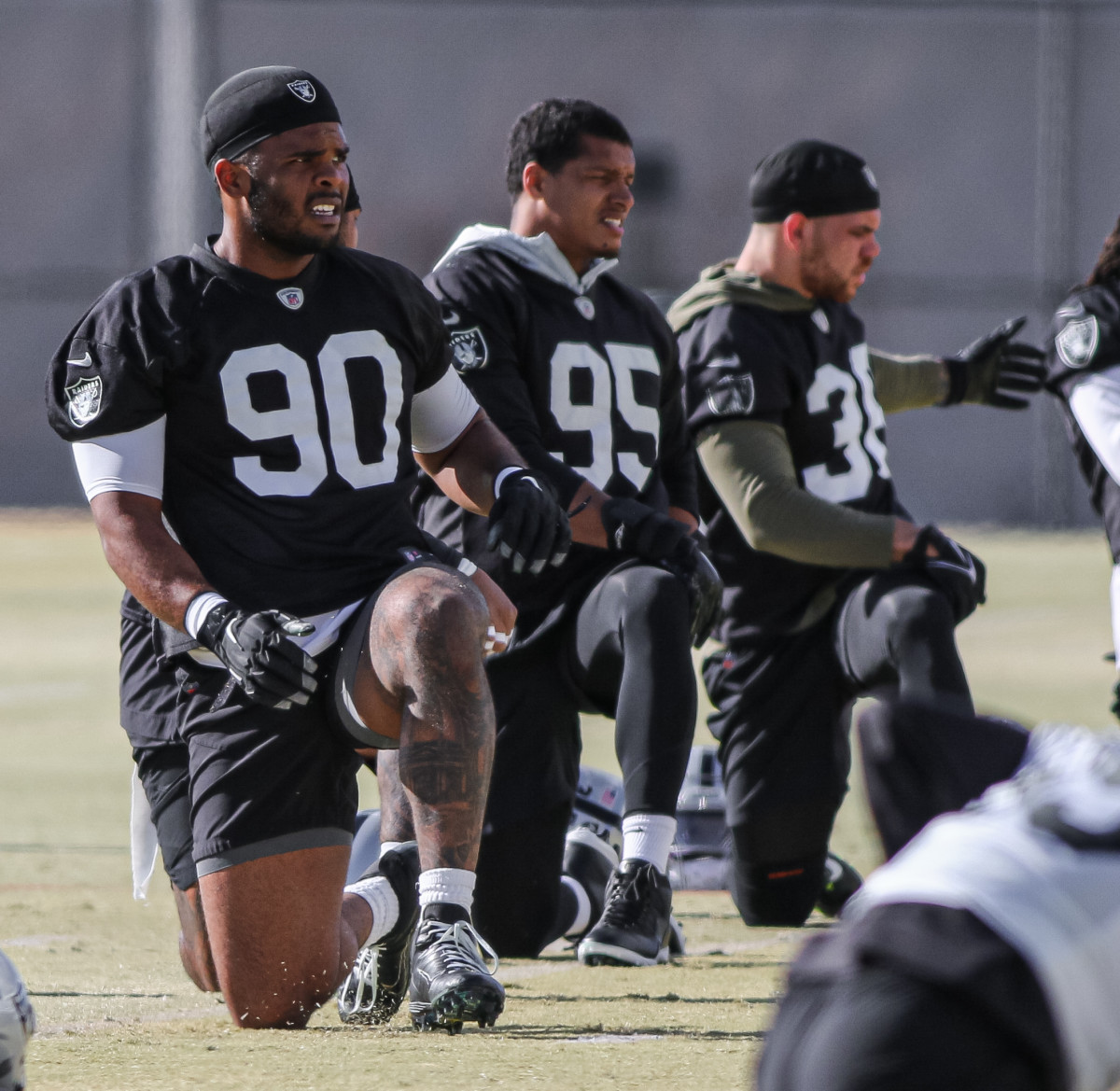 Las Vegas Raiders defense understands task at hand with Buffalo Bills - Sports Illustrated Las