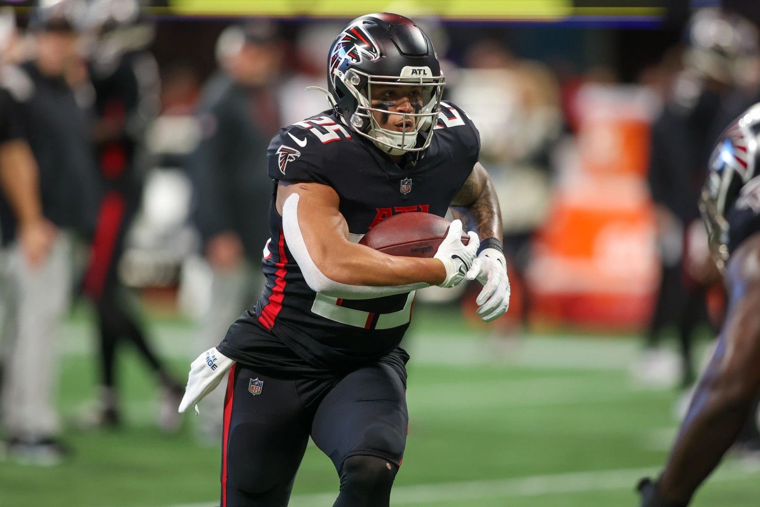 Atlanta Falcons Rookies Tyler Allgeier, Drake London Reach Milestones vs. Tampa Bay Buccaneers - Sports Illustrated Atlanta Falcons News, Analysis and More - Vimarsana News