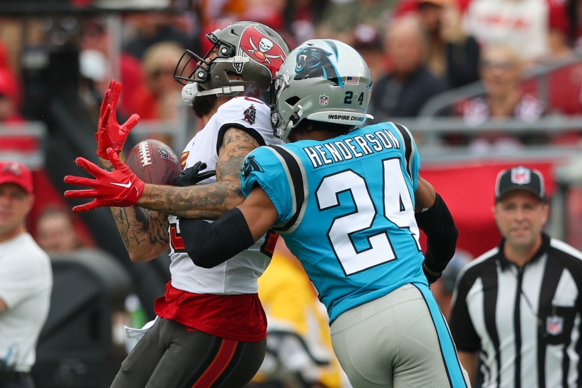 Tom Brady, Mike Evans Torch Carolina's Secondary En Route to NFC South
