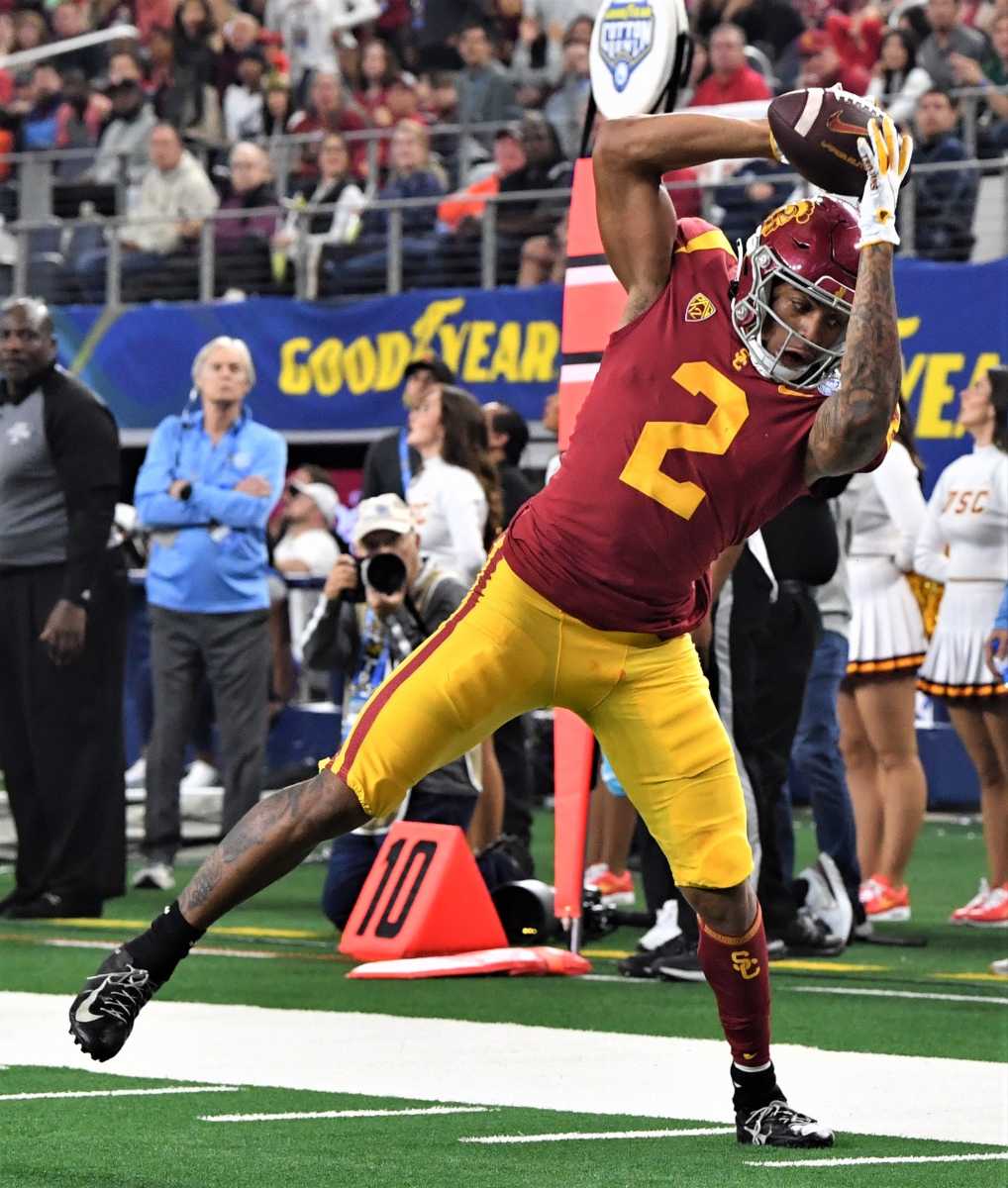 Look Photos from USC's Cotton Bowl collapse vs. Tulane Sports