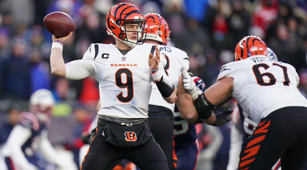 Joe Burrow throws a pass during a Bengals win over the Patriots.