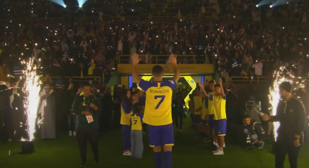 Cristiano Ronaldo pictured waving at Al Nassr fans at Mrsool Park