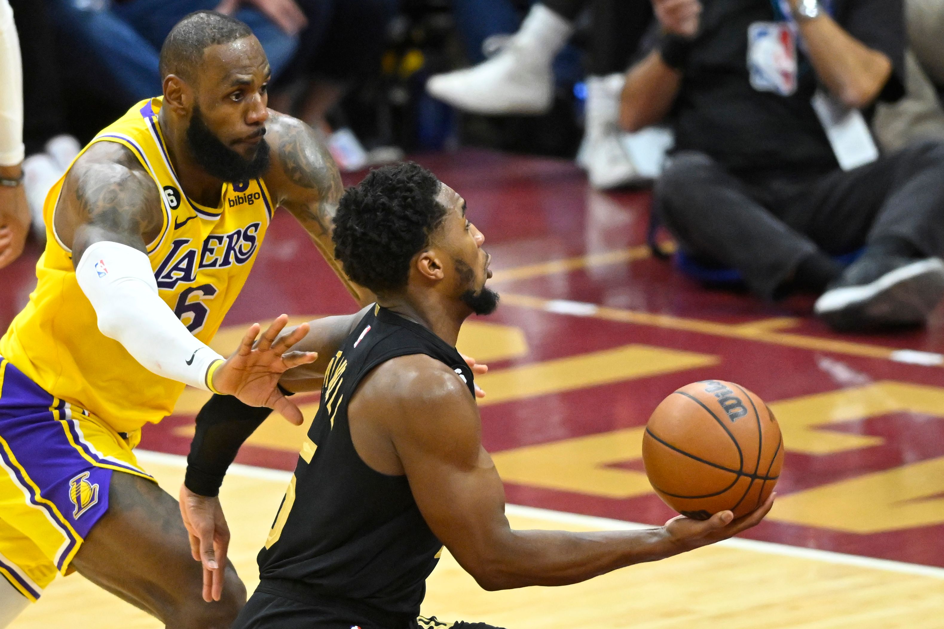 Lakers News: Donovan Mitchell's 71-Piece Earns Rave Review From LeBron James - All Lakers | News, Rumors, Videos, Schedule, Roster, Salaries And More - Vimarsana News