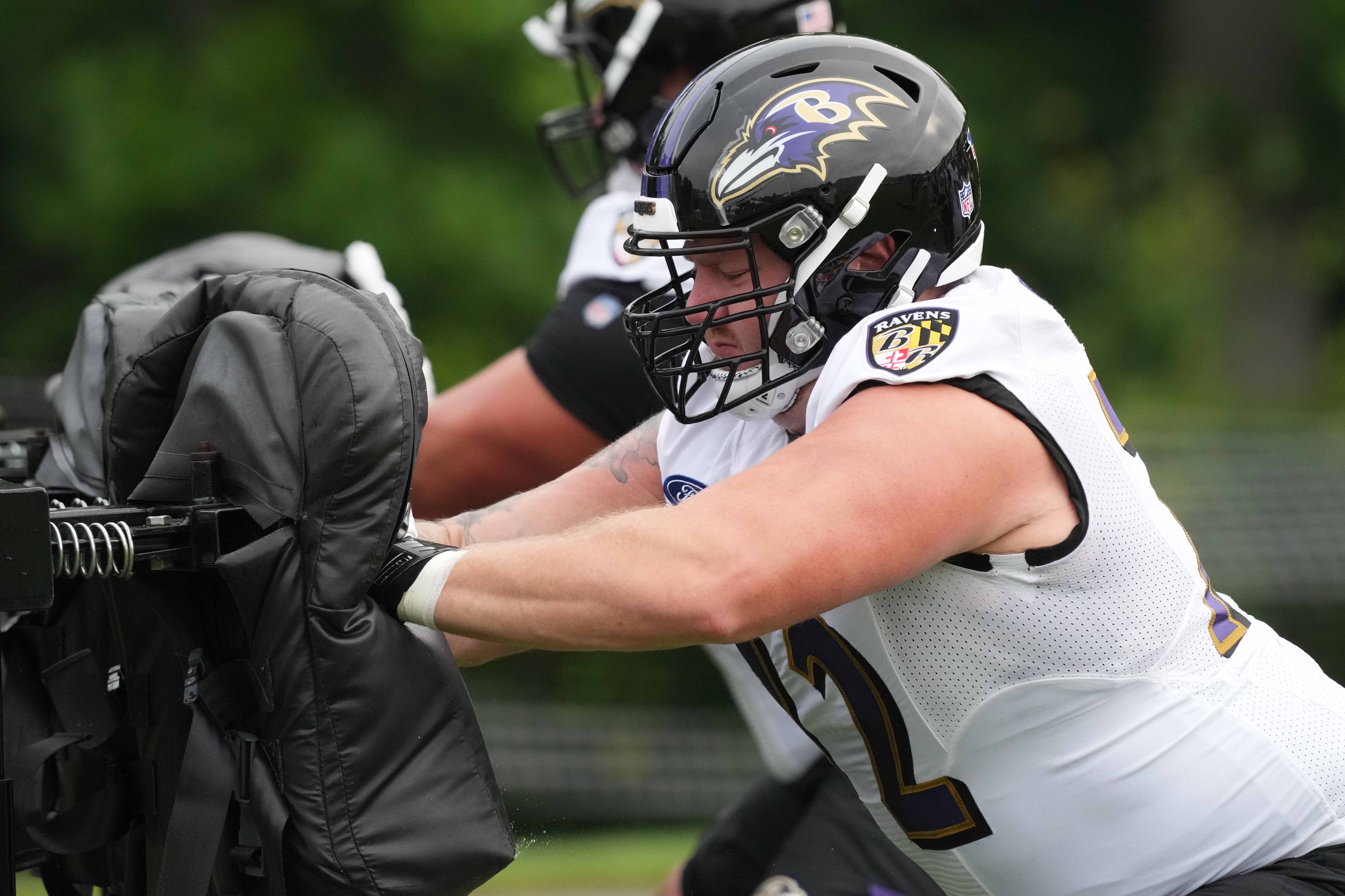 Vikings Place Brian O'Neill, Austin Schlottmann on IR; Sign C Greg Mancz, OT Bobby Evans - Vimarsana News