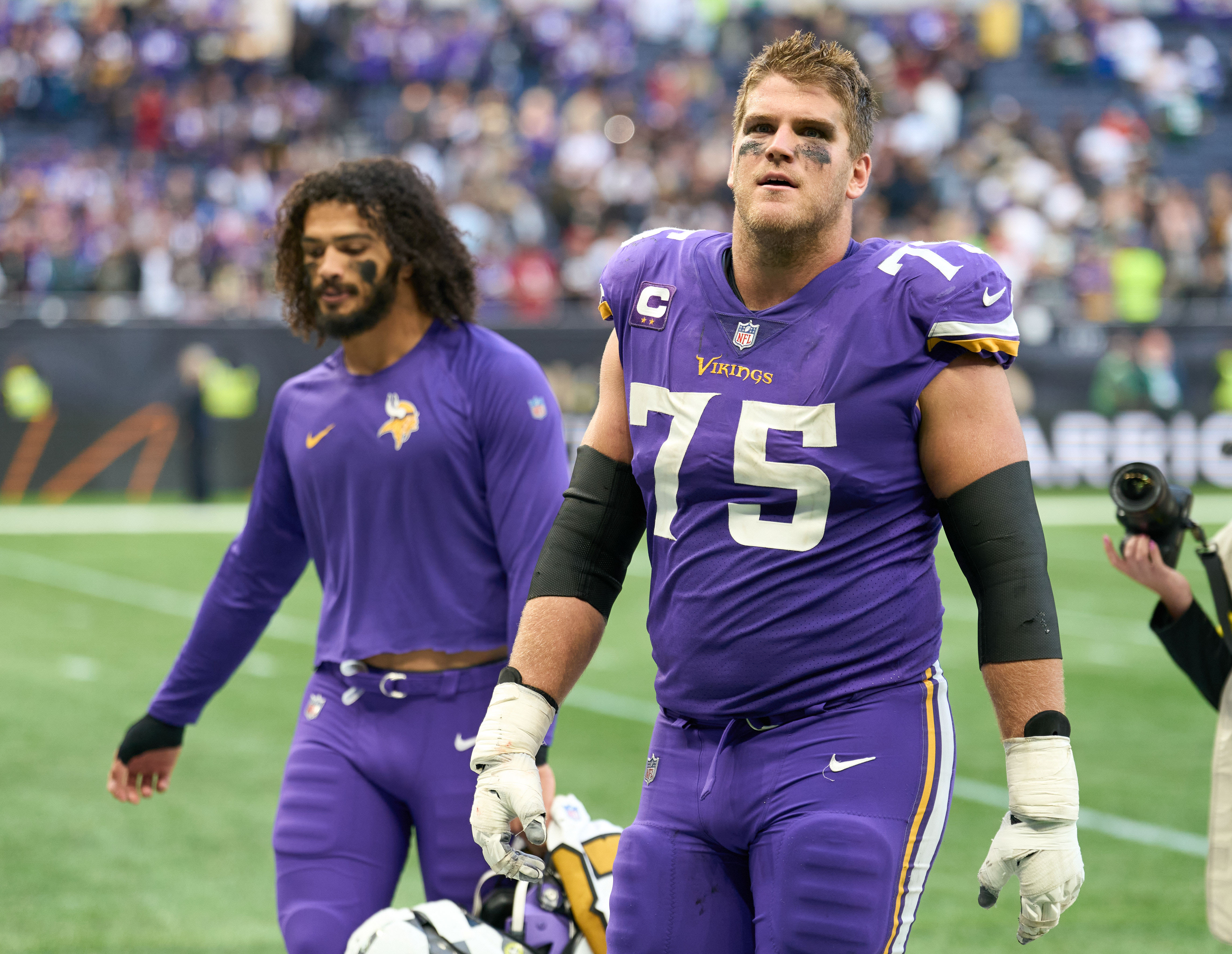 Vikings place Brian O'Neill and Austin Schlottmann on Injured Reserve