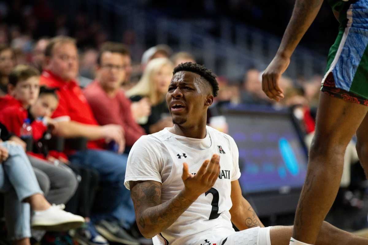 Cincinnati Bearcats guard Landers Nolley II (2) reacts to a foul call by the referee during the first half of an NCAA men s college basketball game on Thursday, Dec. 29, 2022, at Fifth Third Arena in Cincinnati. The Bearcats defeated the Green Wave 88-77 with a crowd of 9,484. Tulane Green Wave At Cincinnati Bearcats Ncaa Basketball Dec 29