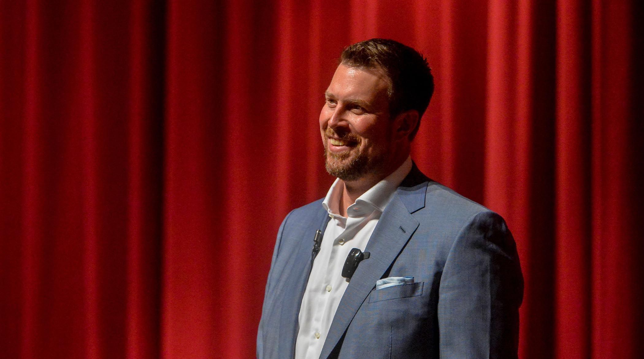 Former NFL QB Ryan Leaf Calls Out League in Aftermath of Damar Hamlin's Injury - Vimarsana News
