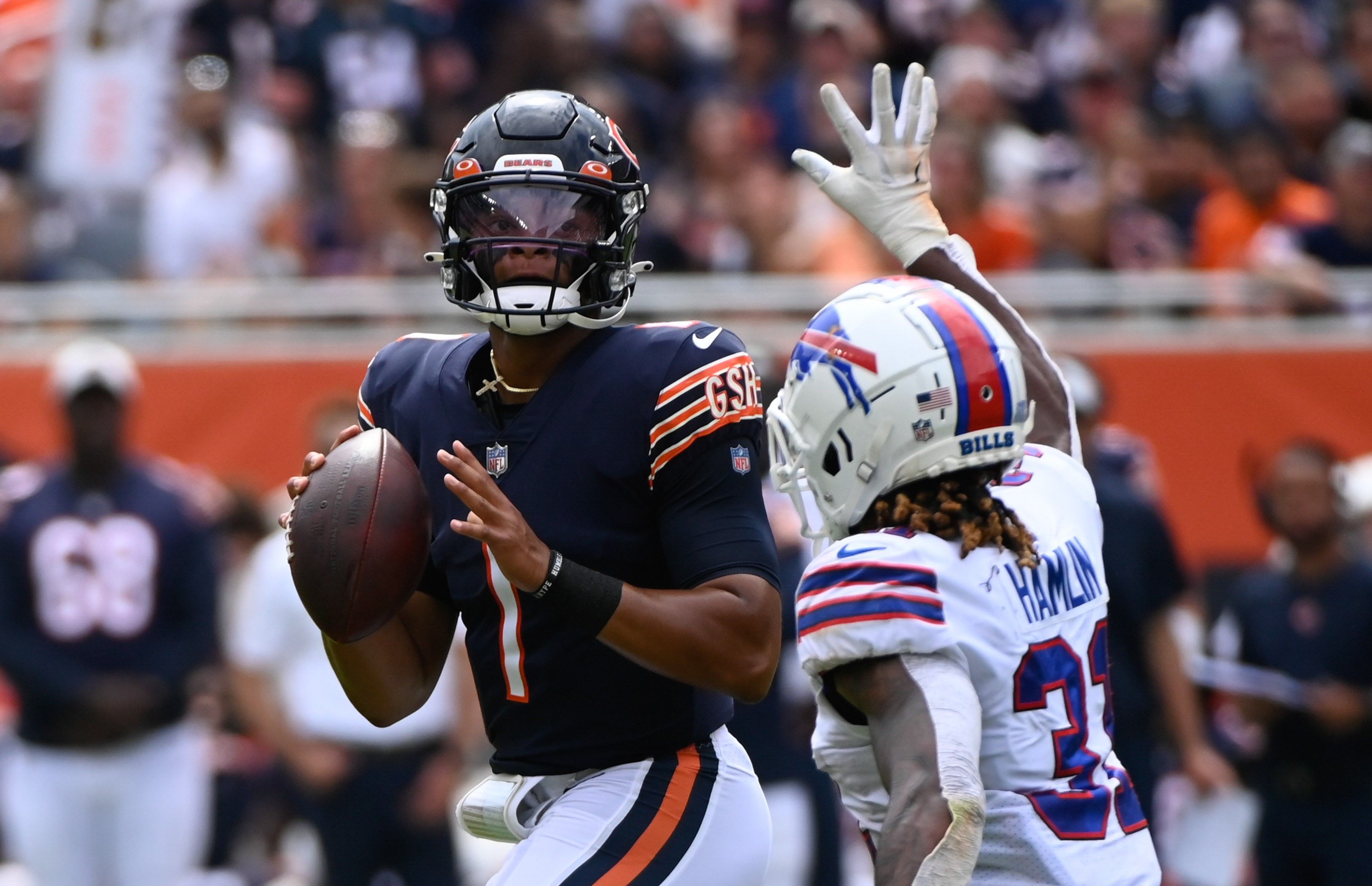 Chicago Bears deal with emotions of Damar Hamlin situation - Sports Illustrated Chicago Bears News, Analysis and More - Vimarsana News