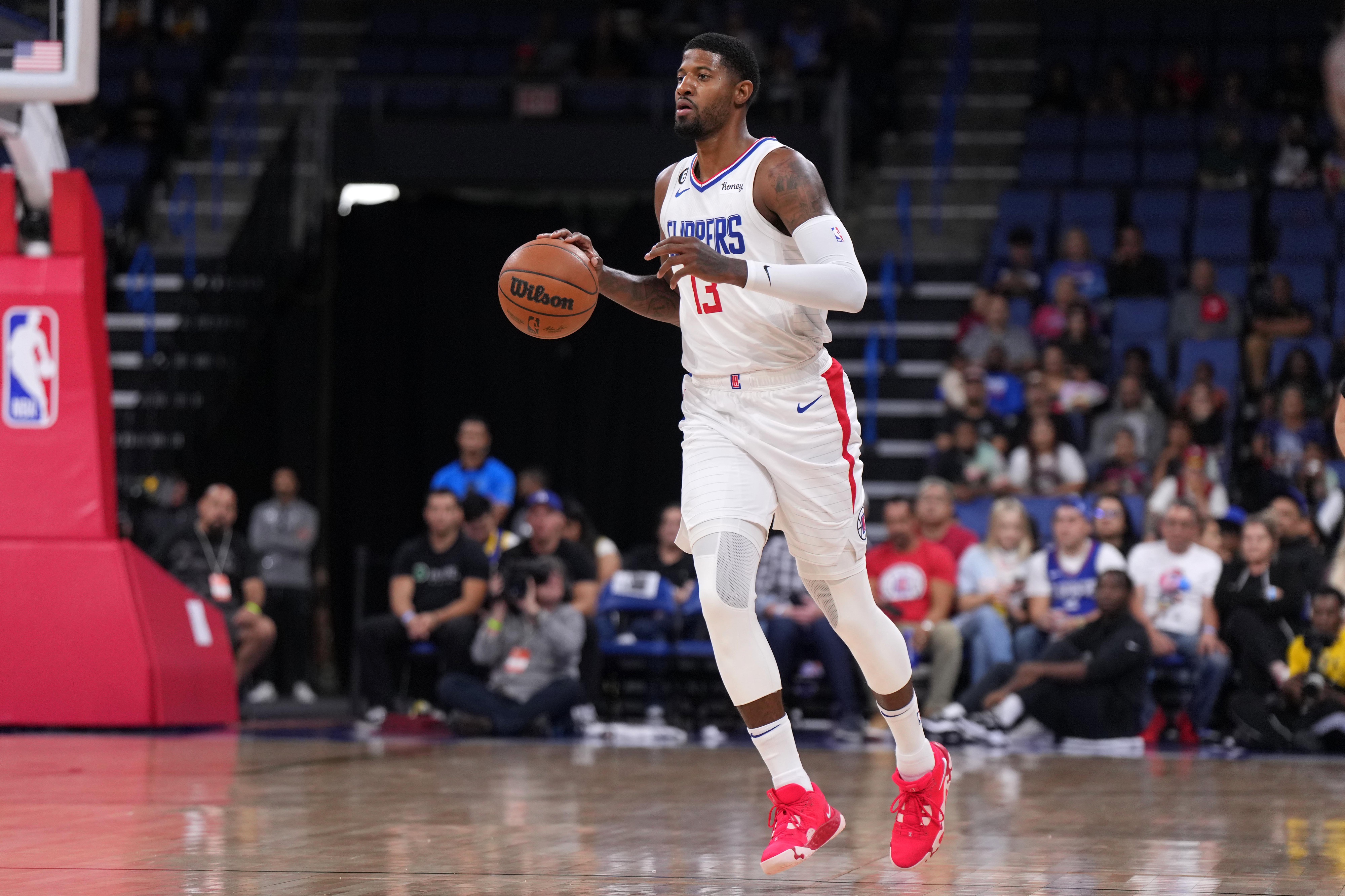 Paul George leaves with apparent knee injury as Clippers lose to Thunder –  Orange County Register