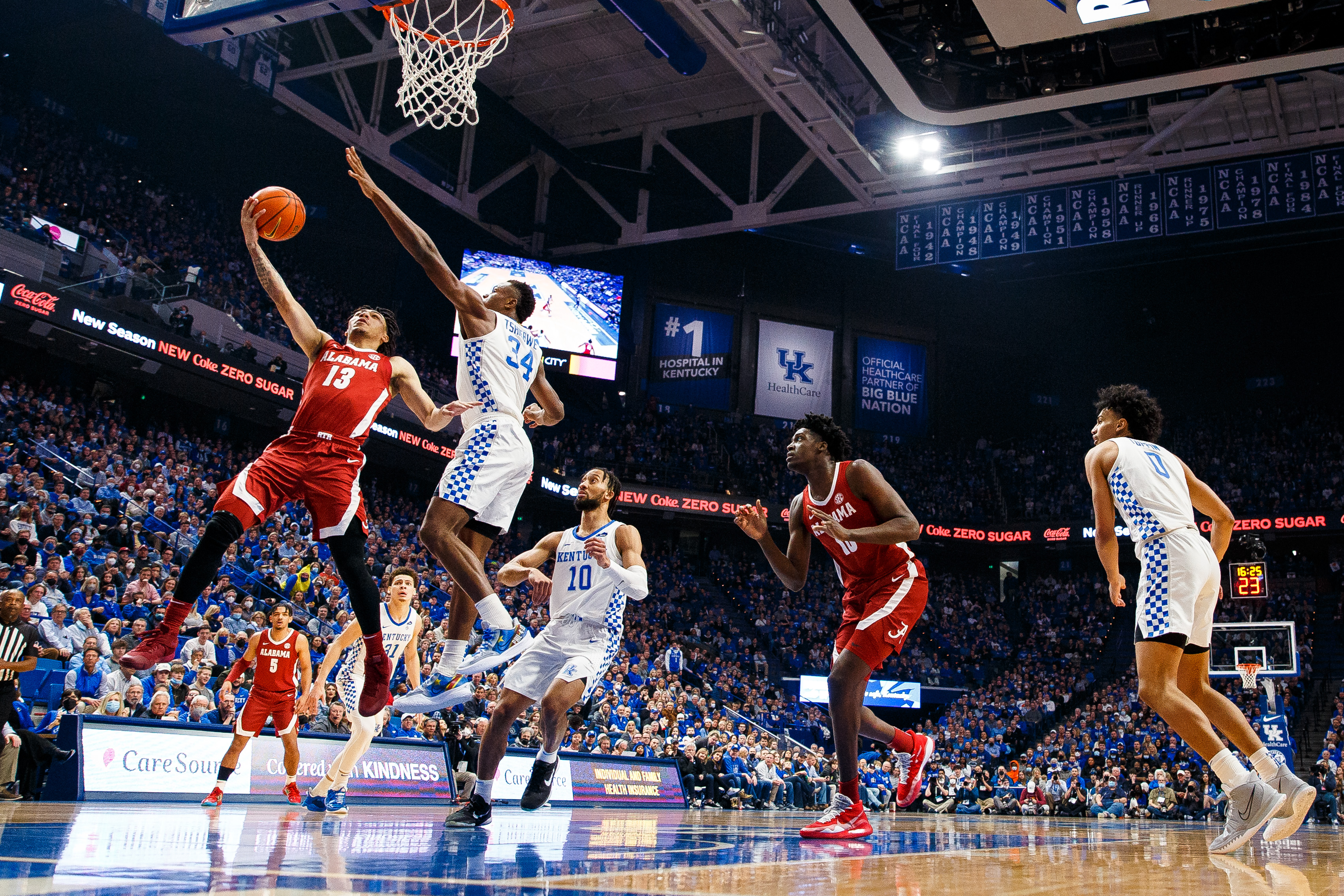 For Alabama and Kentucky Basketball, the Stakes are Higher than Ever