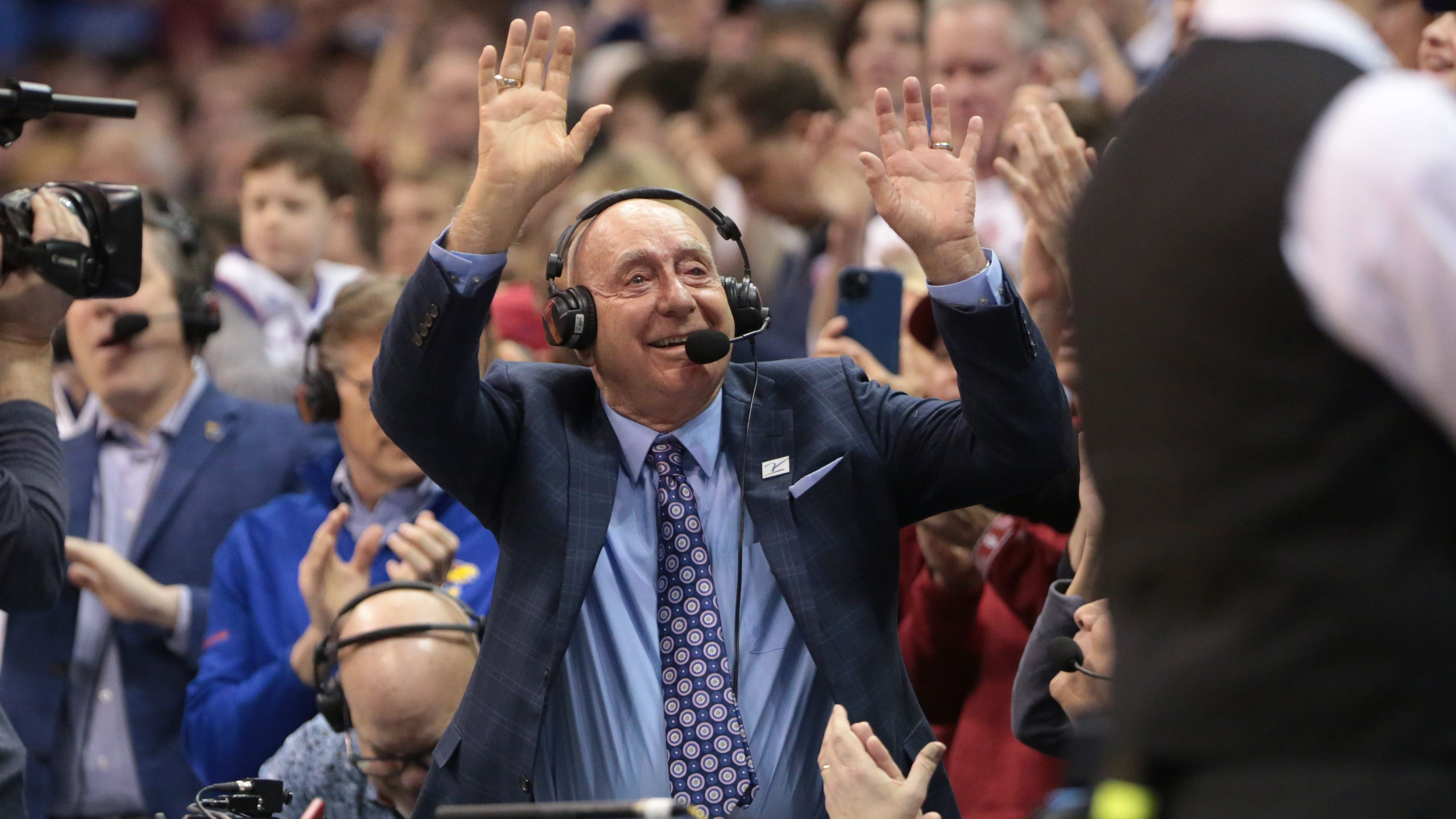 Dick Vitale gets fooled by NFL Network replay of Packers-Lions - Vimarsana News