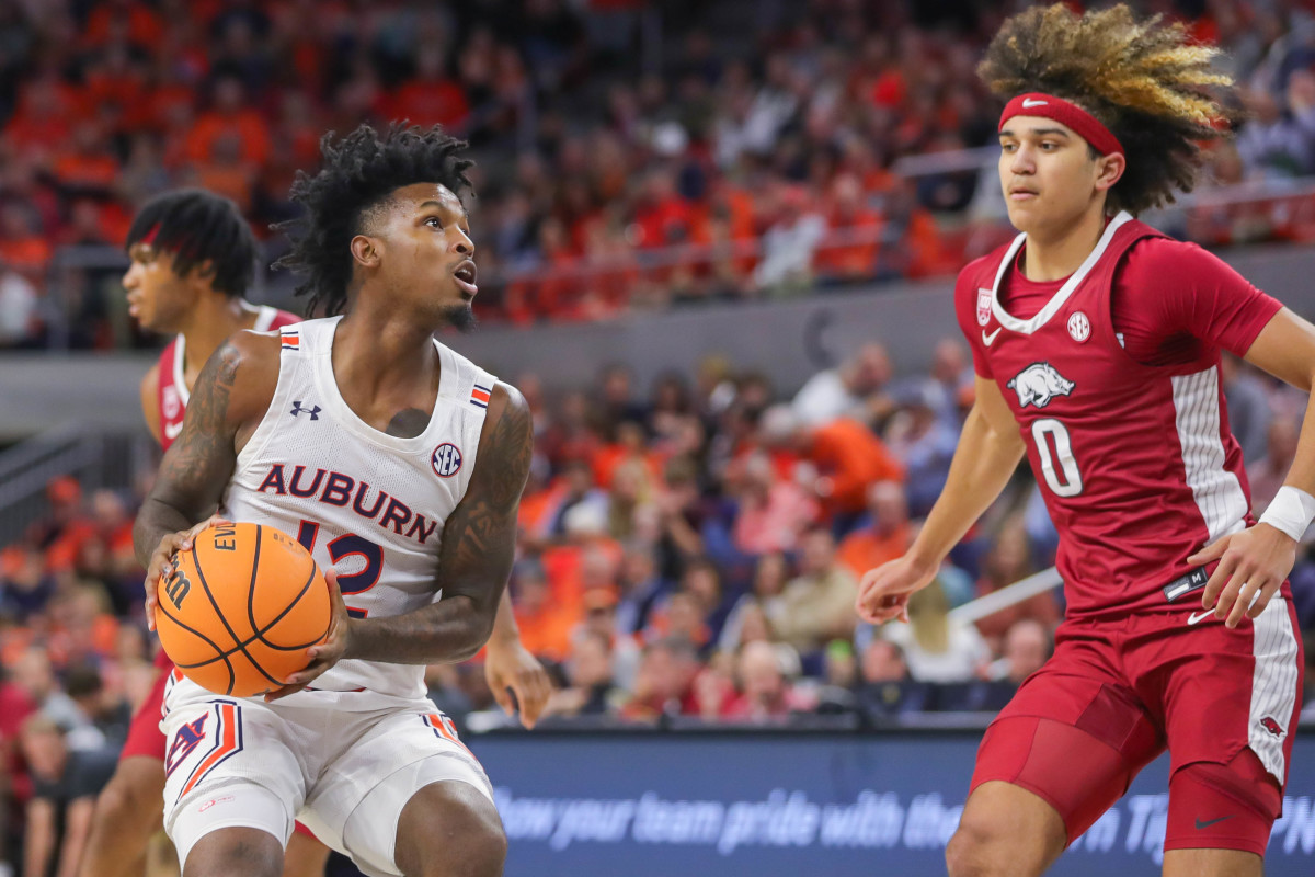 GALLERY No. 22 Auburn picks up much needed win over No. 13 Arkansas
