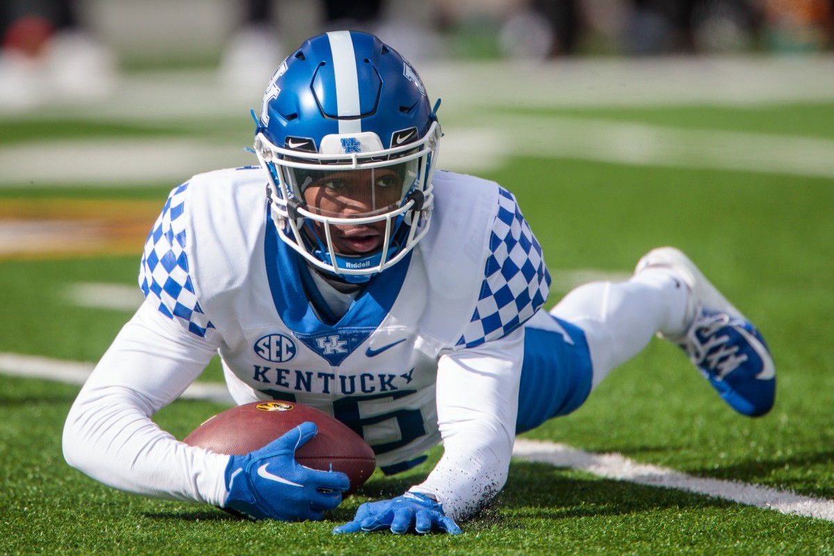 Kentucky Defensive Back Kobi Albert Enters Transfer Portal After One