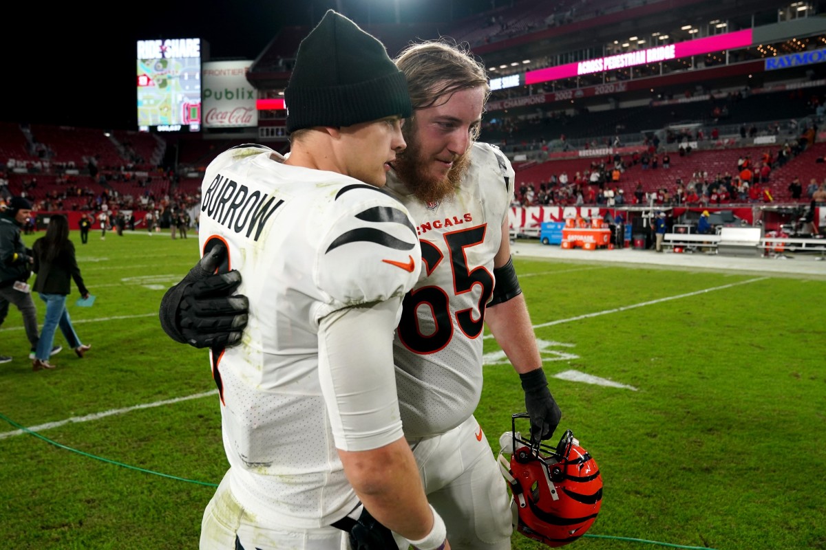 Cincinnati Bengals Starting Guard Alex Cappa Leaves Game With Left Leg Injury Sports