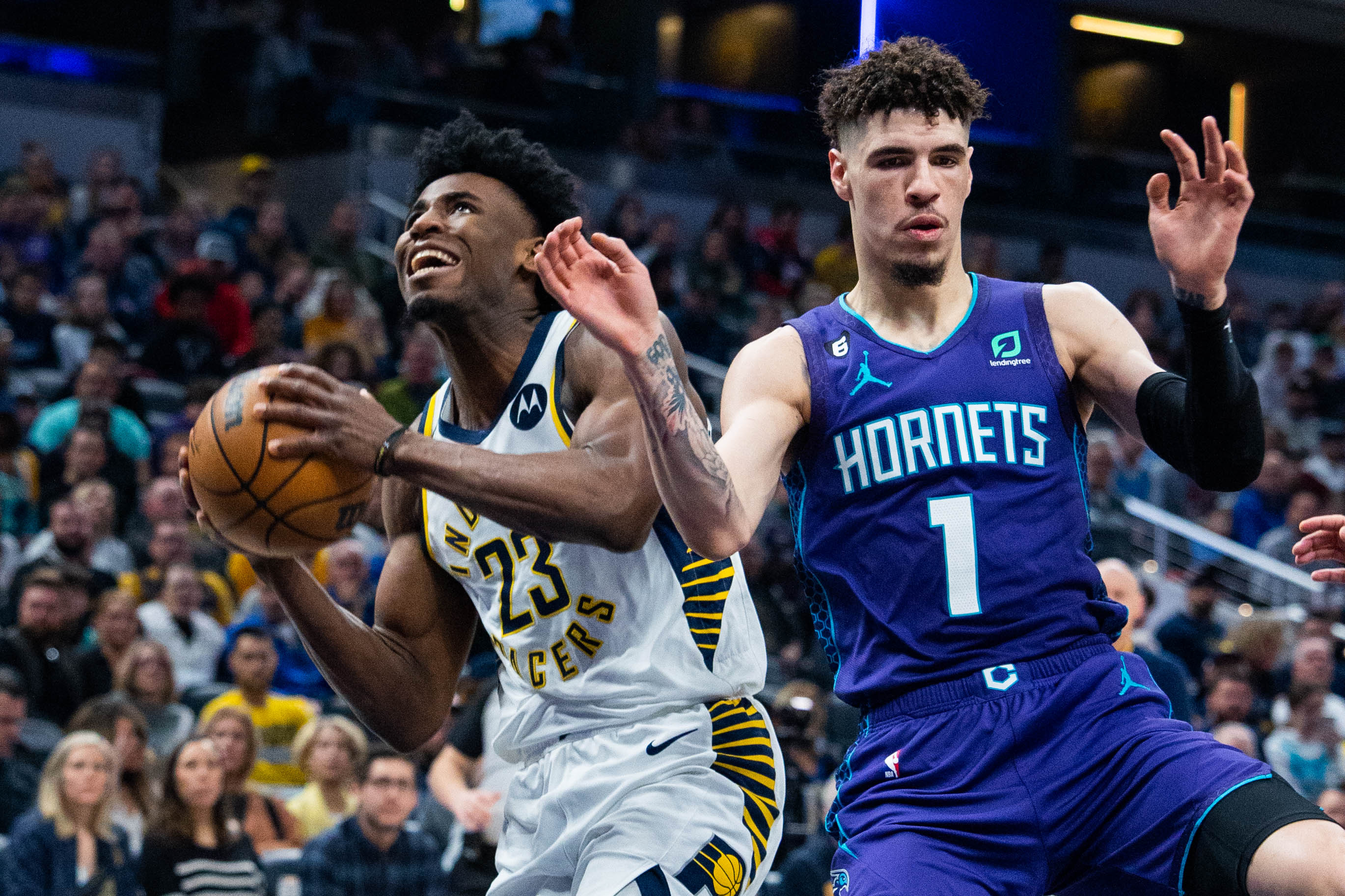 Indiana Pacers shine in clutch again to take down Charlotte Hornets
