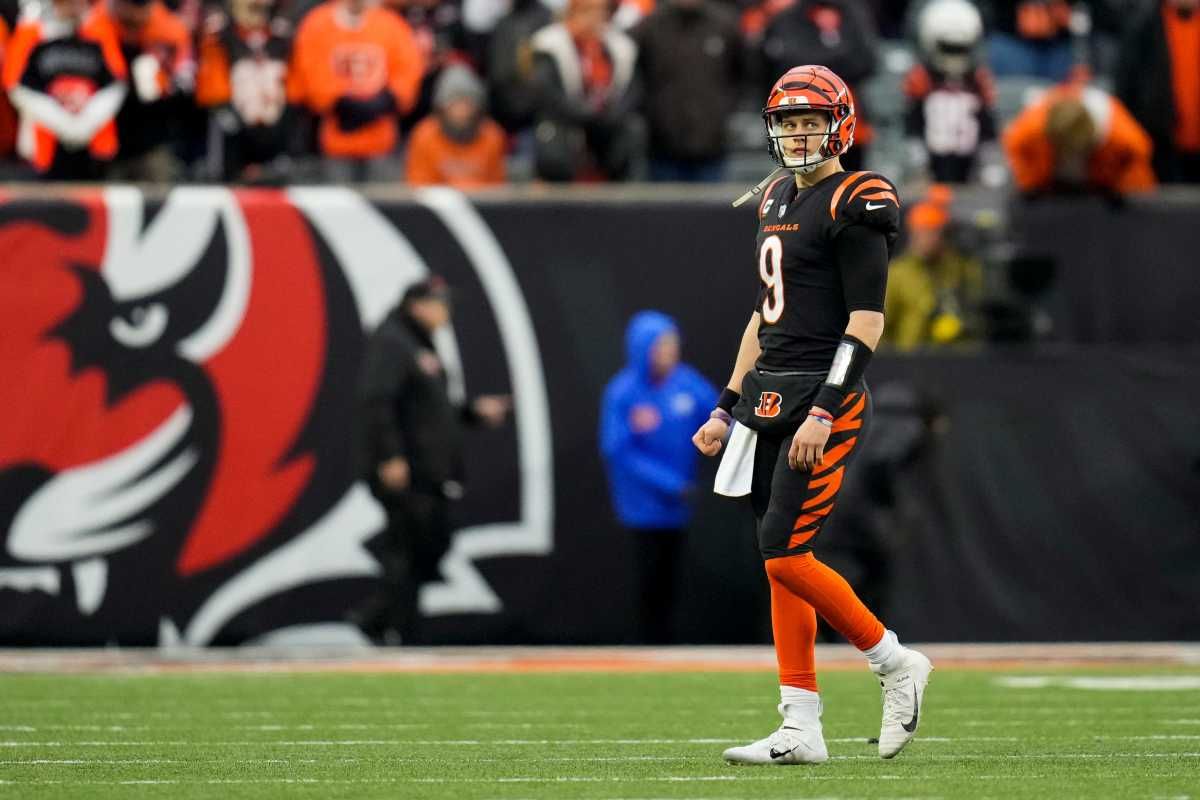 Report: NFL Execs Predict Big Contracts For Joe Burrow, Justin Herbert - Vimarsana News