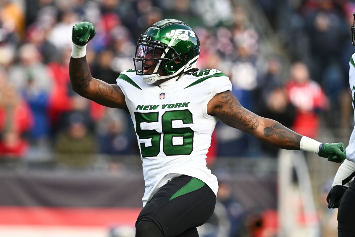 New York Jets LB Quincy Williams celebrates tackle