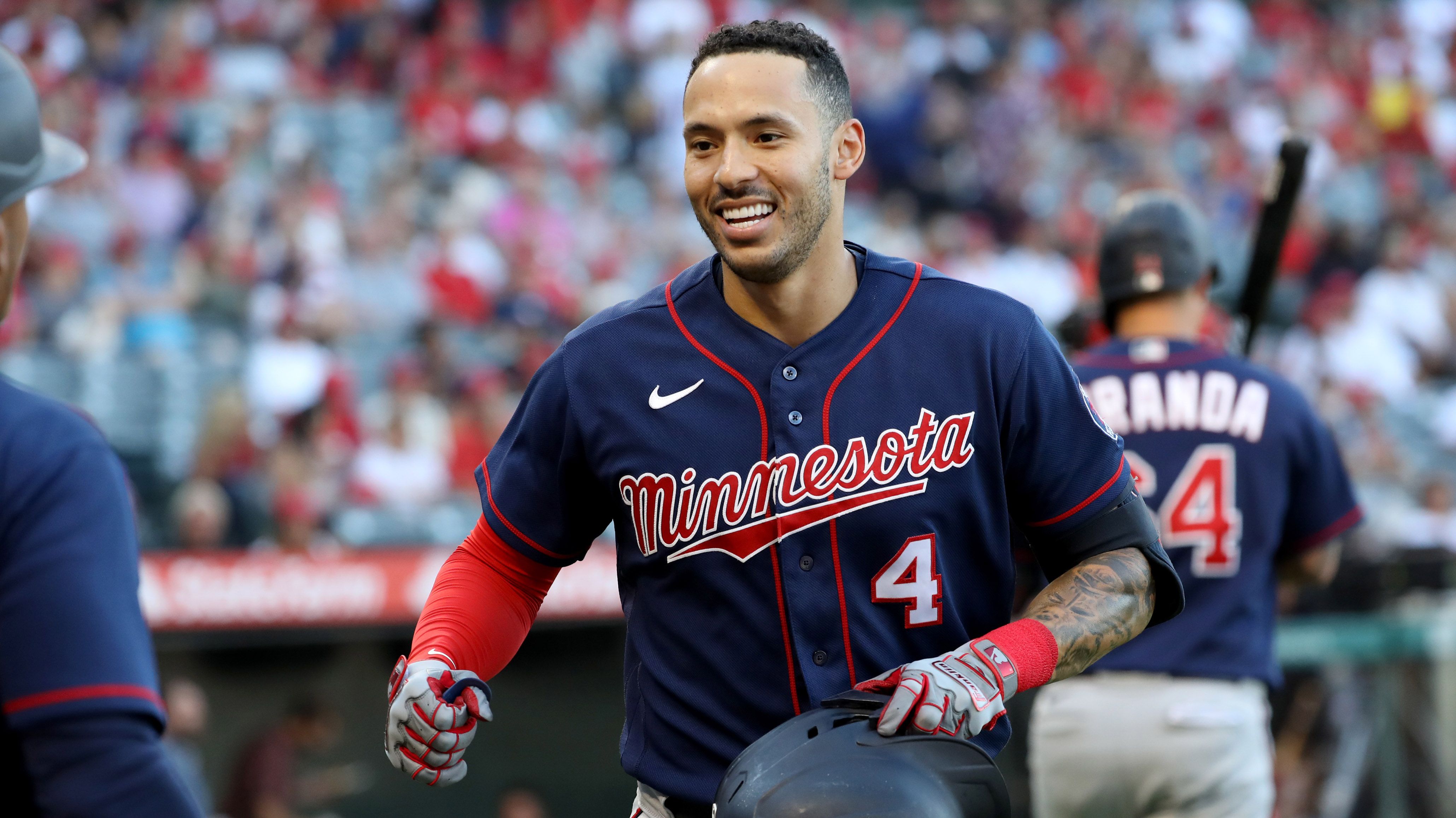 Carlos Correa signs with Twins after long free-agent saga - Vimarsana News
