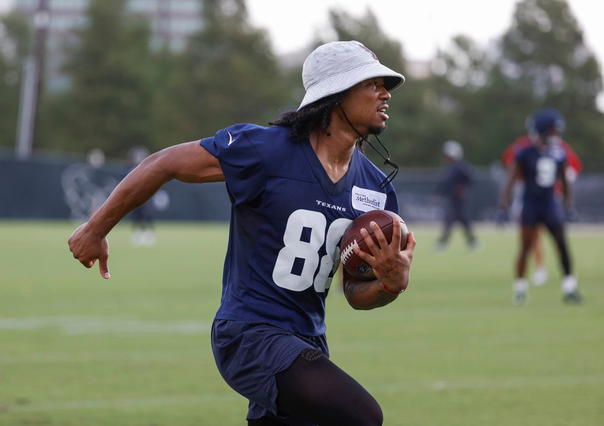 John Metchie III Improving from Leukemia Diagnosis and ACL Tear - Vimarsana News