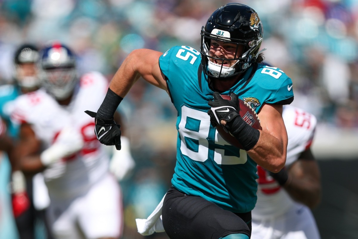 Jacksonville Jaguars tight end Dan Arnold (85) runs after a catch against the New York Giants. Mandatory Credit: Nathan Ray Seebeck-USA TODAY