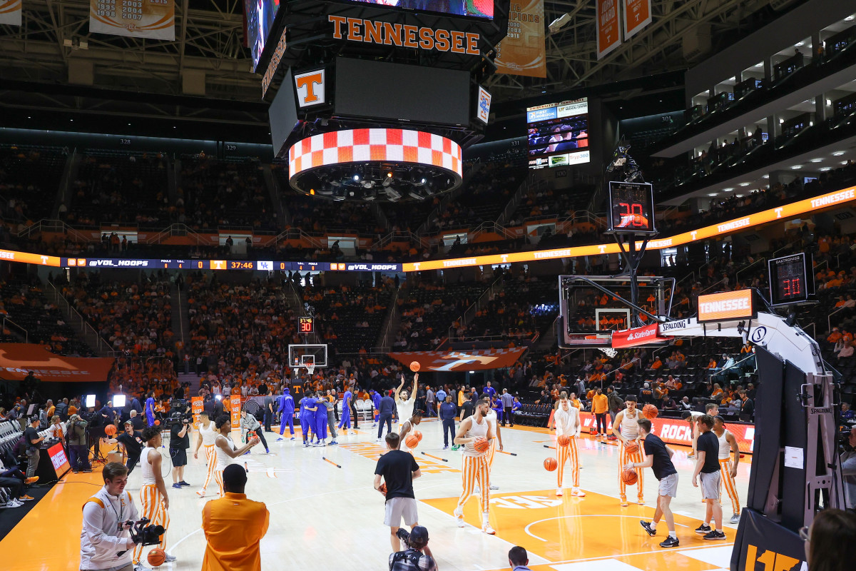 The Halftime Report: Tennessee vs. Kentucky