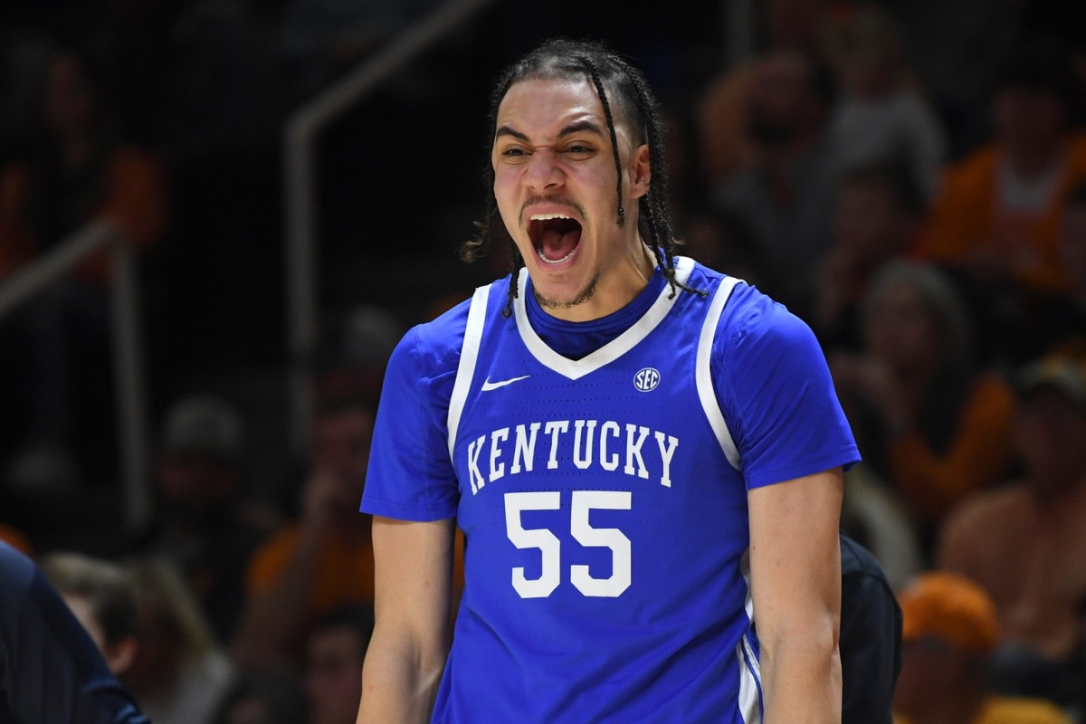 Kentucky Stuns No. 5 Tennessee in Knoxville for SeasonSaving 6356