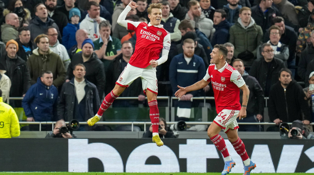 Martin Ødegaard celebrates an Arsenal goal.