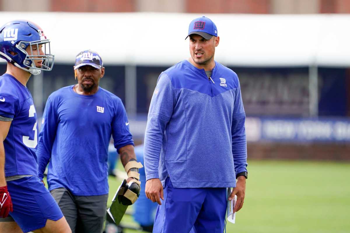 New York Giants offensive coordinator Mike Kafka on the field during the second day of training camp at the Quest Diagnostics Training Center in East Rutherford on Thursday, July 28, 2022. Football Giants Training Camp