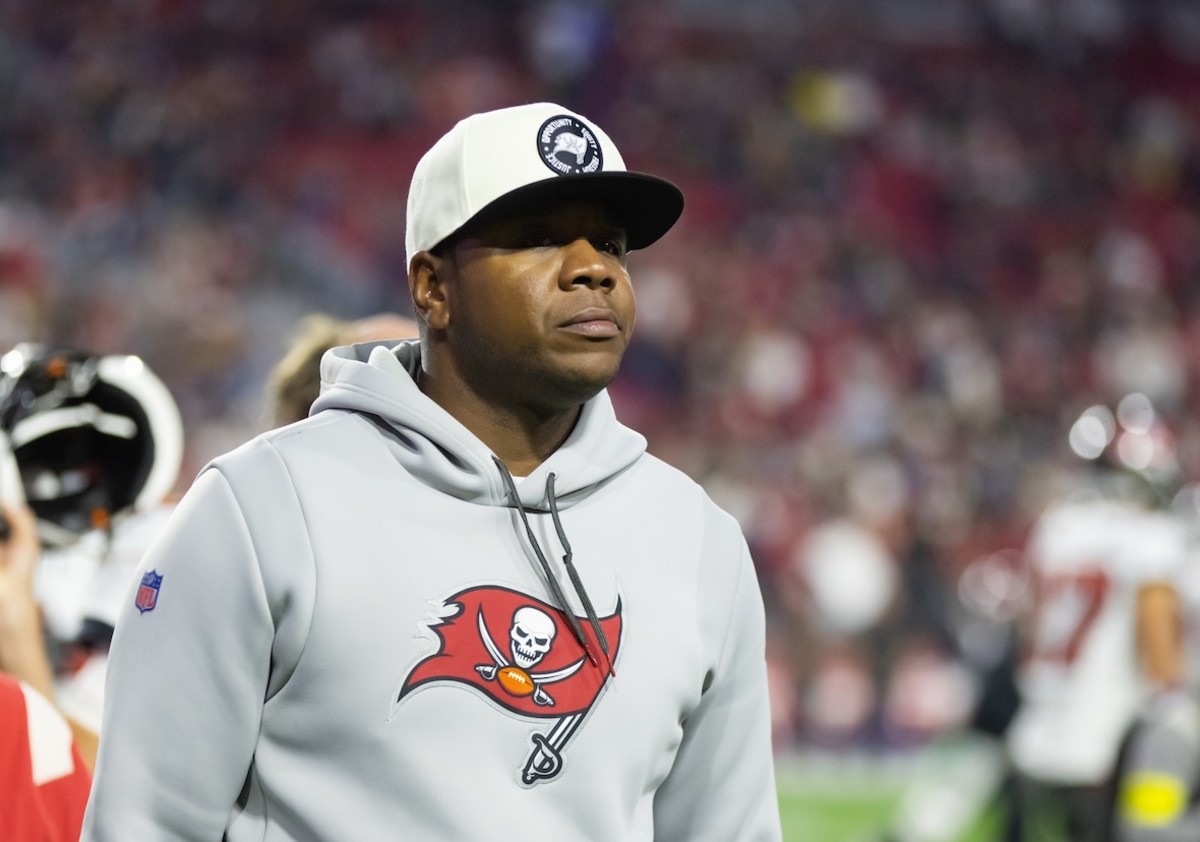 Report: Bucs to Fire Steelers Top OC Candidate Byron Leftwich