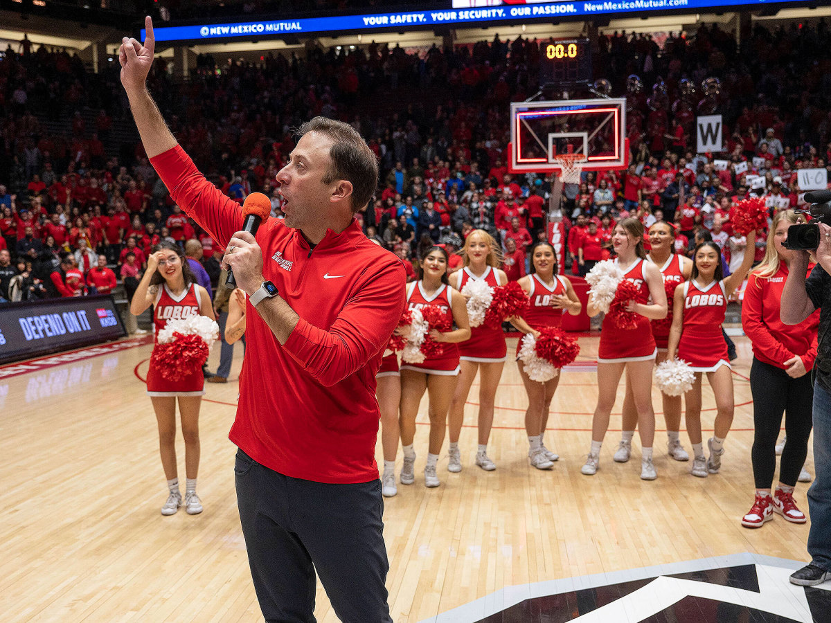 Richard Pitino thanks New Mexico fans