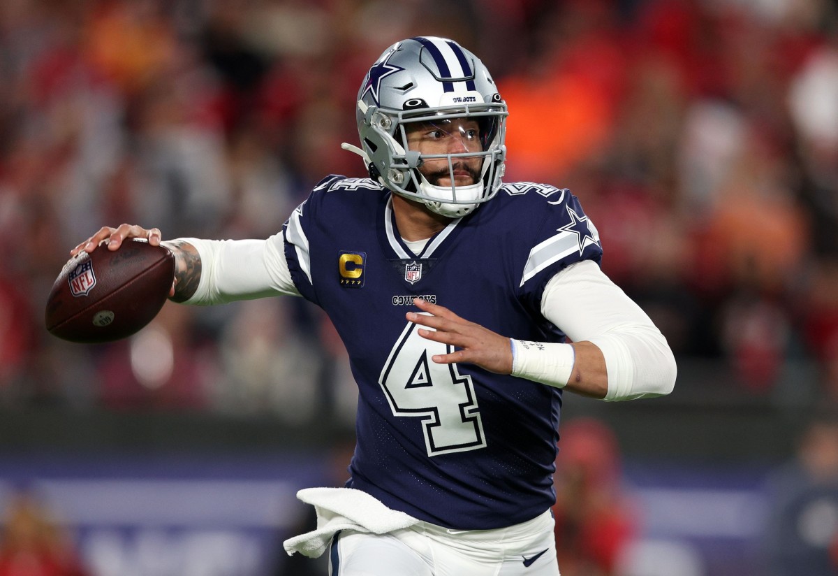 Cowboys quarterback Dak Prescott leads Dallas into the divisional playoffs against the 49ers.