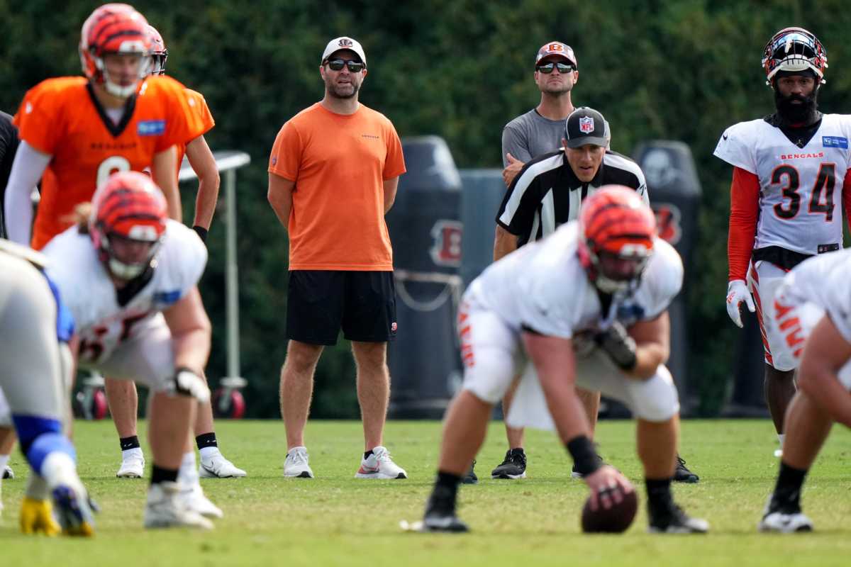Cincinnati Bengals offensive coordinator Brian Callahan observes a joint practice with the Los Angeles Rams, Wednesday, Aug. 24, 2022, at the Paycor Stadium practice fields in Cincinnati. Los Angeles Rams At Cincinnati Bengals Joint Practice Aug 24 0068 Syndication The Enquirer