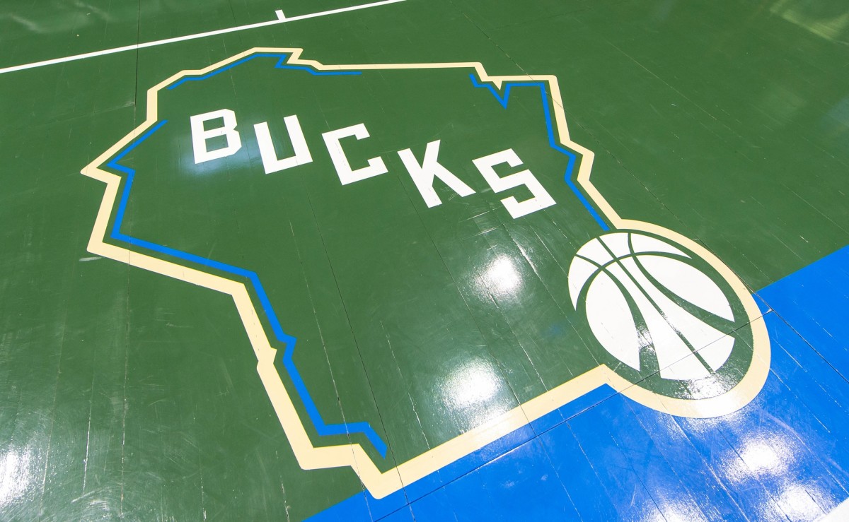 The Milwaukee Bucks logo on the floor prior o the game against the Phoenix Suns
